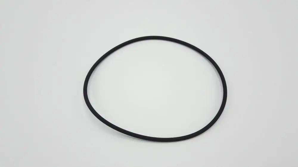 Schwarzer Gummi-O-Ring mit kreisförmigem Querschnitt, auf weißem Hintergrund. Geeignet für verschiedene Anwendungen, möglicherweise von der Marke Remeha.